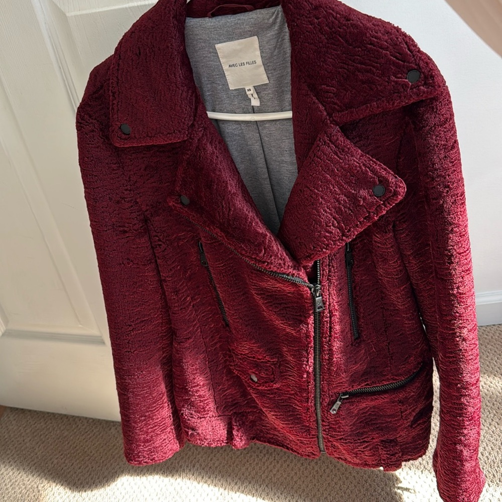 Avec les filles women’s jacket. Super cute brand new!